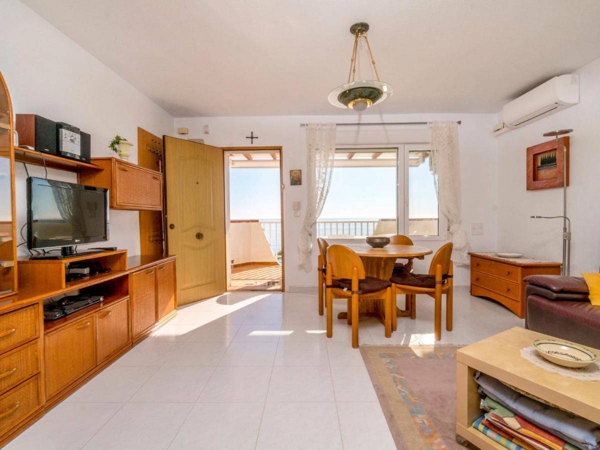 Appartamento Aquamarina By Interhome